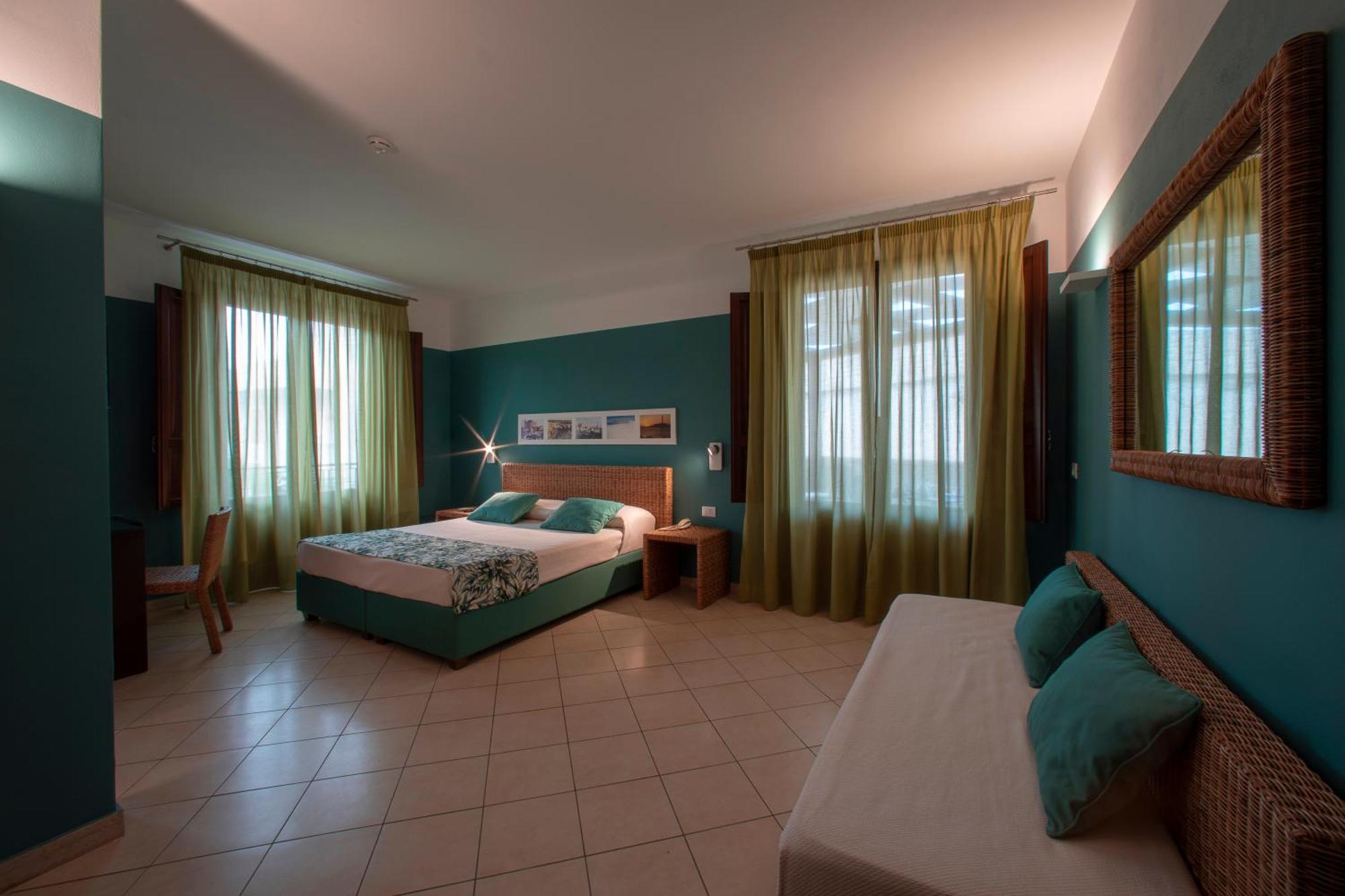 Insula Hotel Favignana Exterior photo