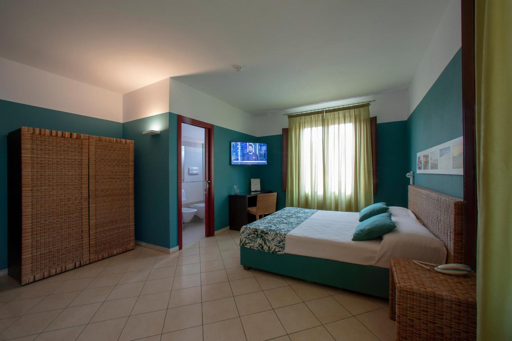 Insula Hotel Favignana Exterior photo